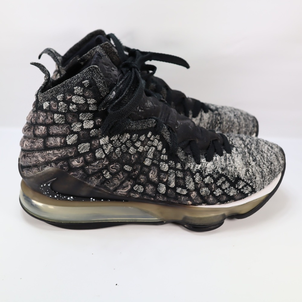 Nike BQ3177-002 Lebron XVII 17 In The Arena Gray Sneaker Shoes Men's US 8.5 Oreo - Picture 2 of 14